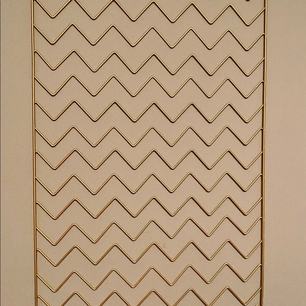 Gold wire photo/memory holder
